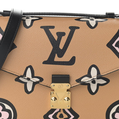 Louis Vuitton Monogram Giant Wild At Heart Pochette Metis Arizona 7 of 10