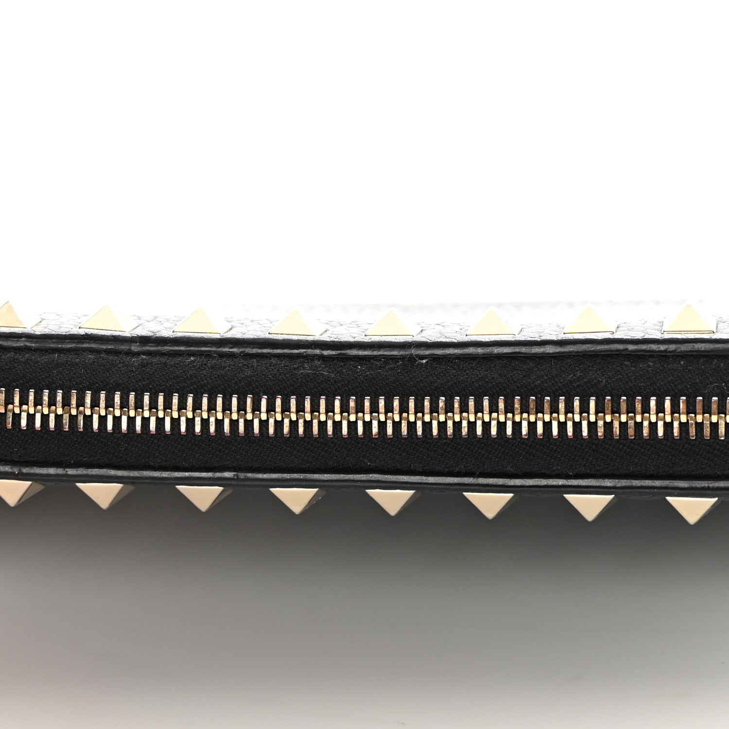 Valentino Garavani Calfskin Rockstud Zip Around Wallet Black 12 of 13