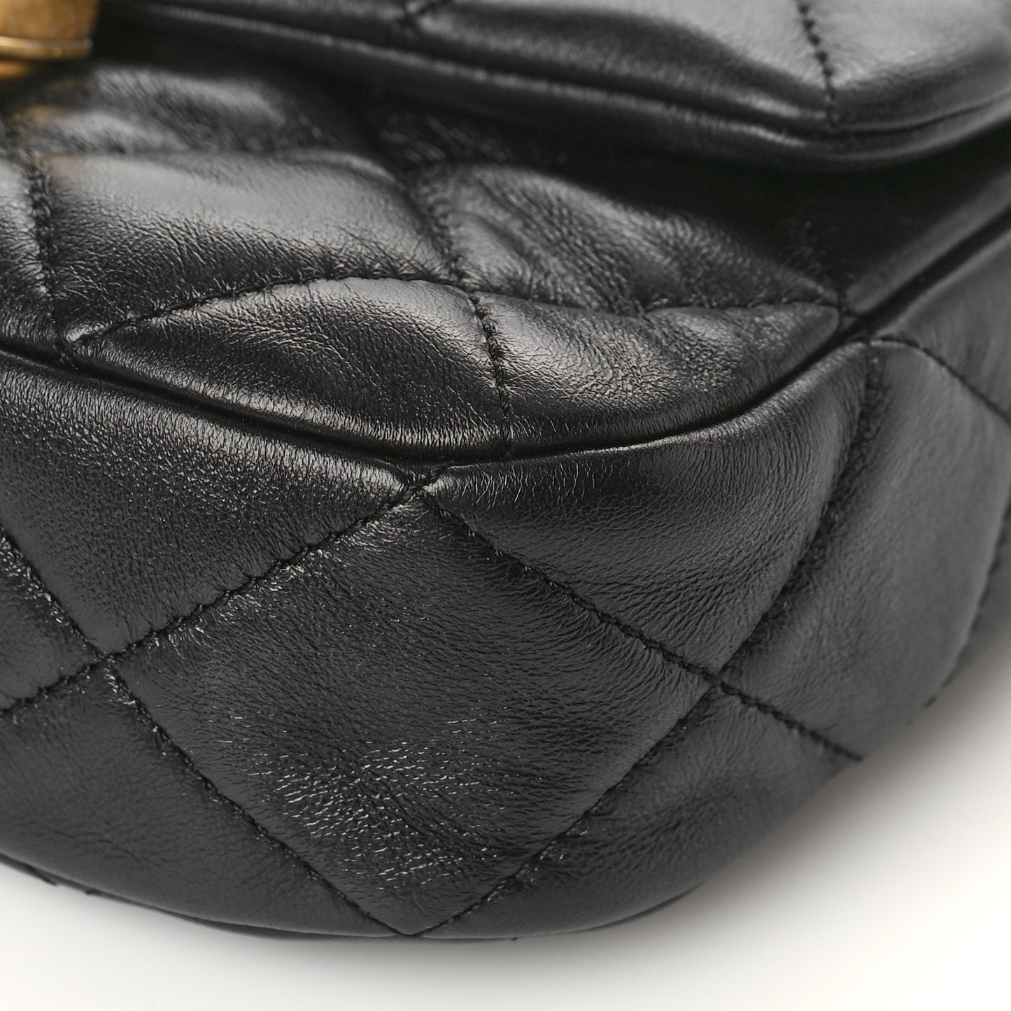 Lambskin Quilted Mini Lacquered Chain Flap Black