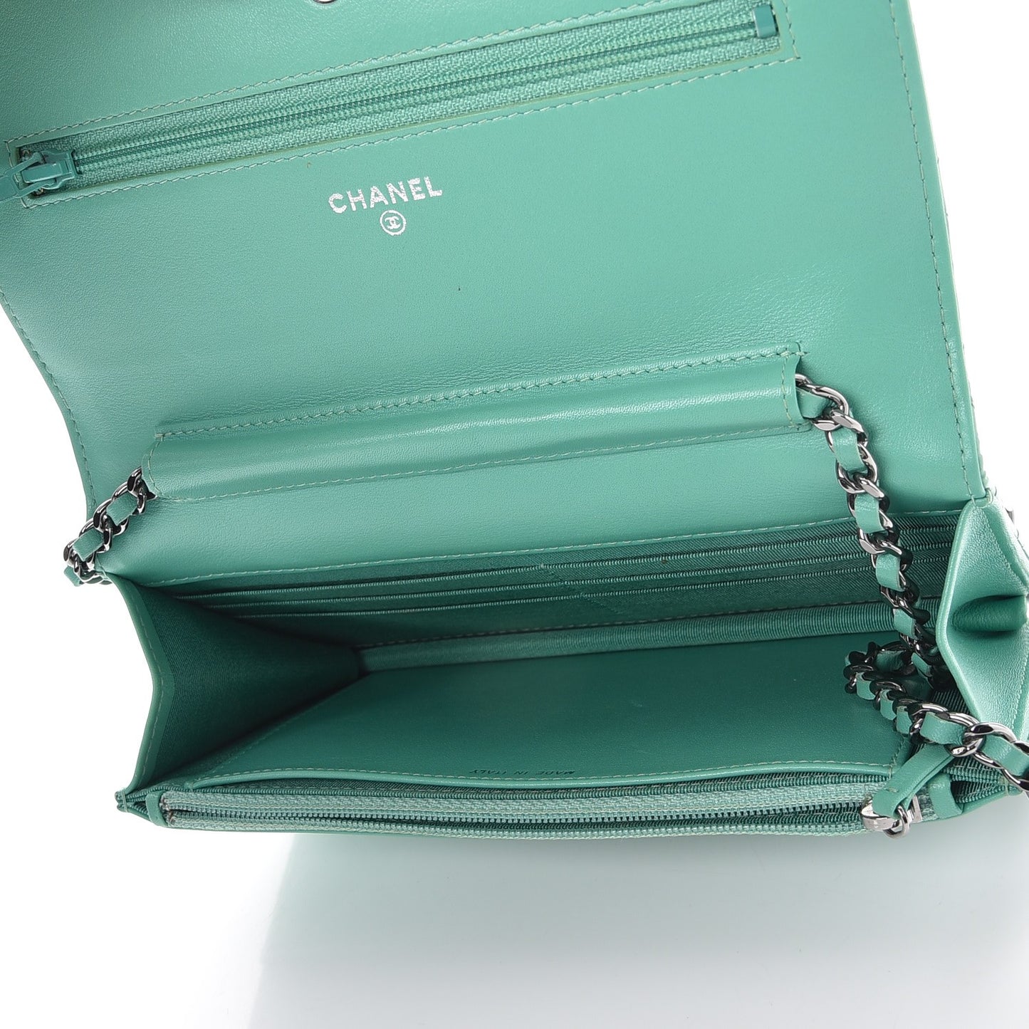 Patent Quilted Wallet On Chain WOC Green