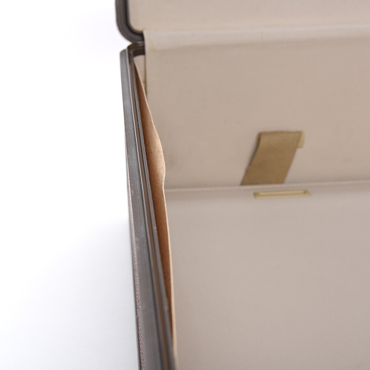 Louis Vuitton Calfskin Cup Challenge Line 2 Perth 1987 Trunk 9 of 16