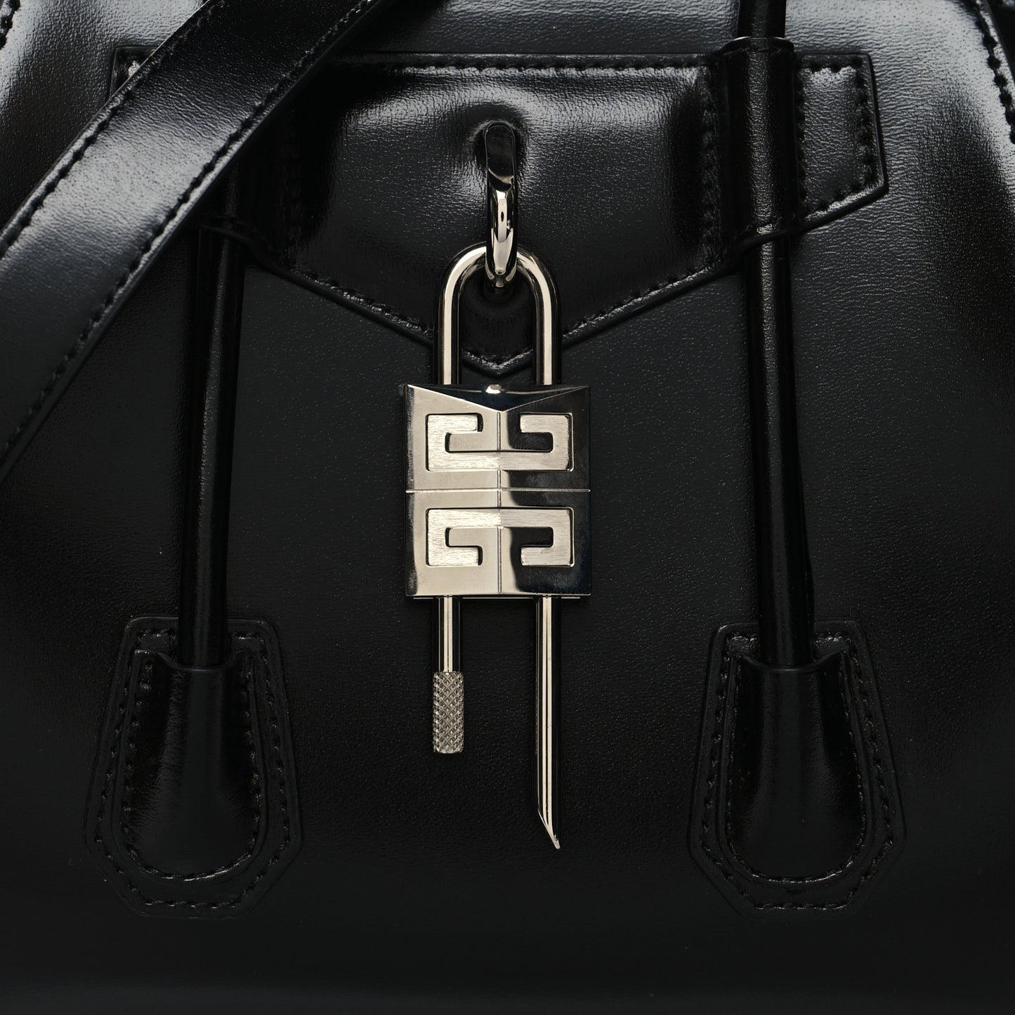 Box Calfskin Mini Lock Antigona Shoulder Bag Black