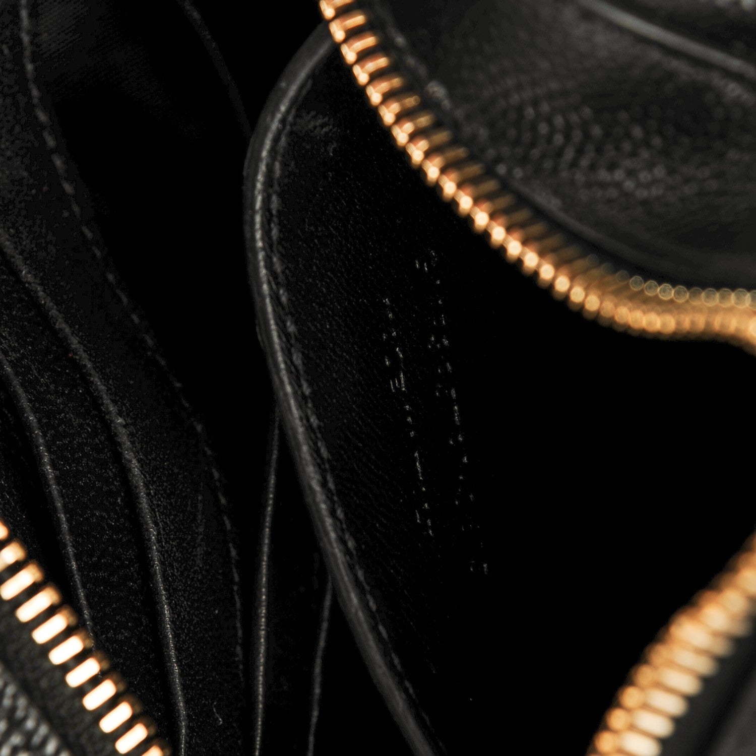 Saint Laurent Grain De Poudre Small Classic Monogram Camera Bag Black 7 of 7