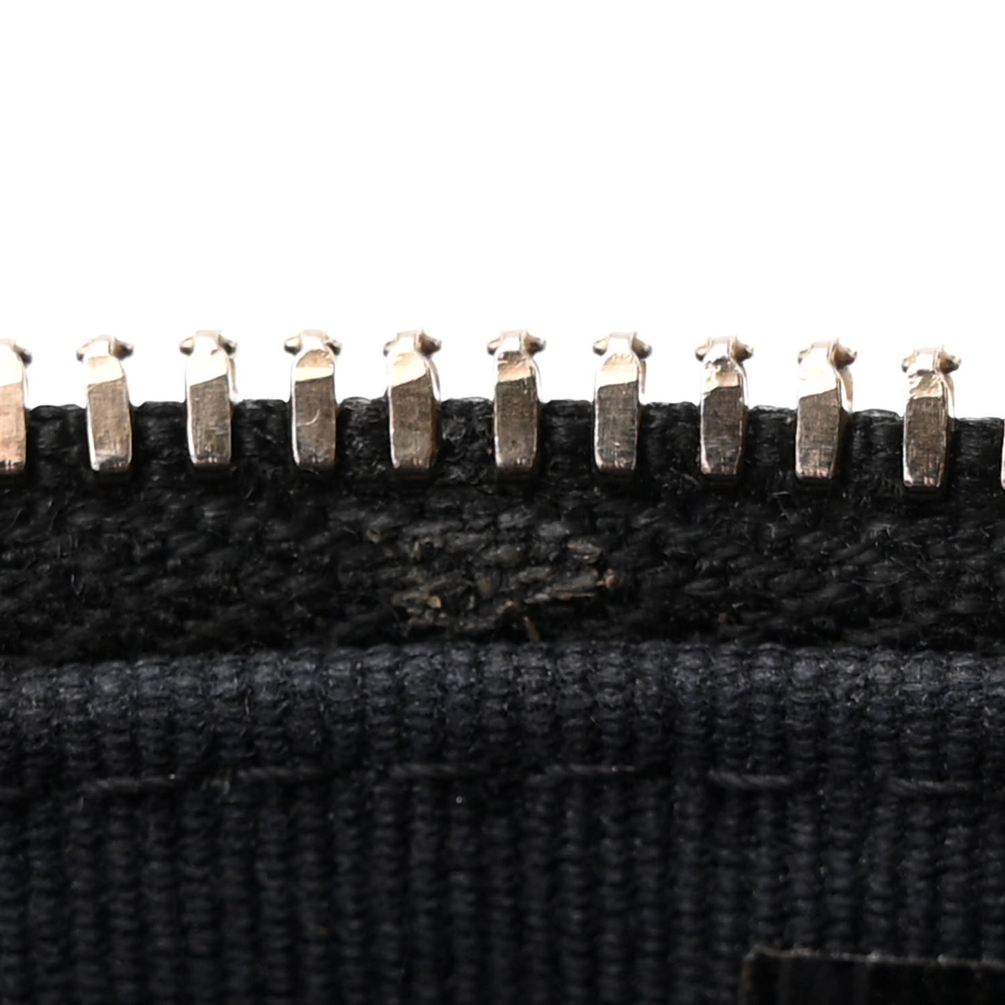 Tweed Diamond Threaded CC Pearl Crush Mini Vanity Case With Chain Black Multicolor