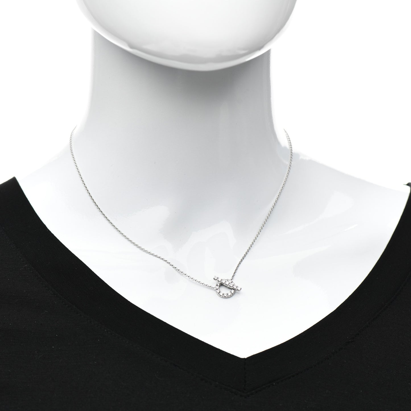 18K White Gold Diamond Finesse Pendant Necklace