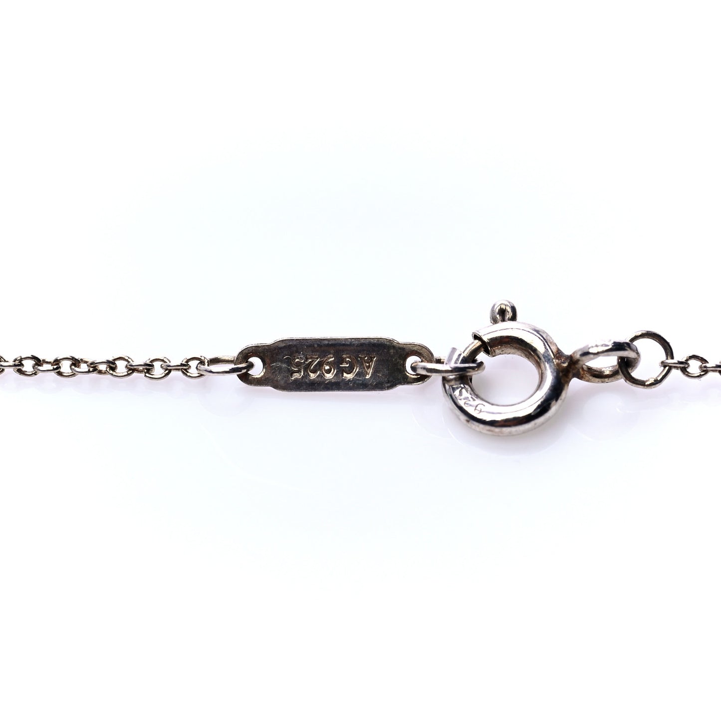 Sterling Silver Letter G Round Pendant Necklace