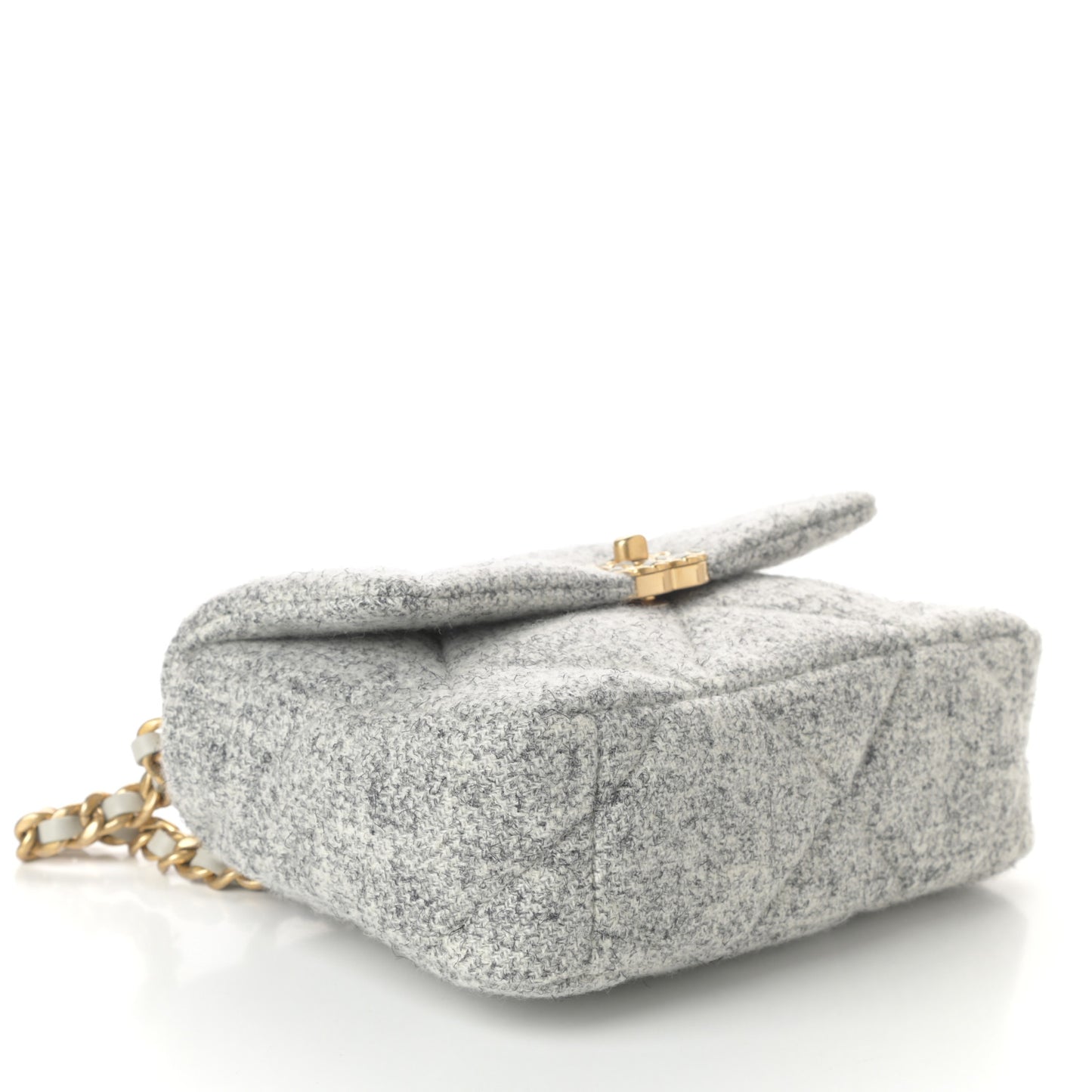 Tweed Quilted Medium Chanel 19 Flap Grey Ecru