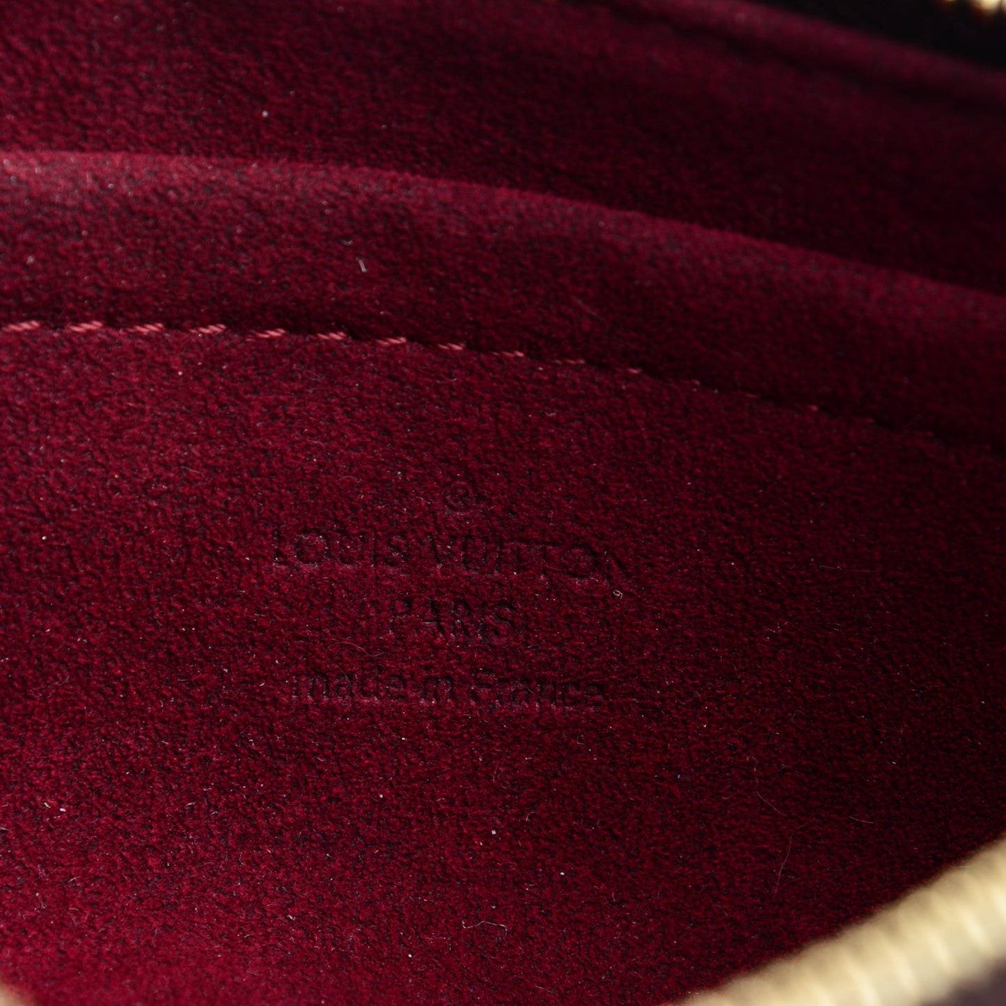 Damier Ebene Milla MM Trunk Pochette