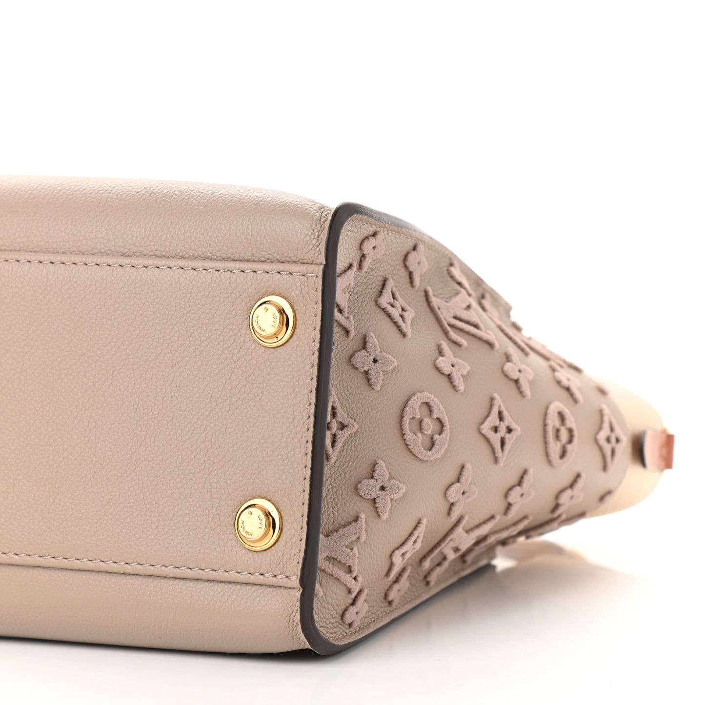 Calfskin Monogram Tufting On My Side Galet