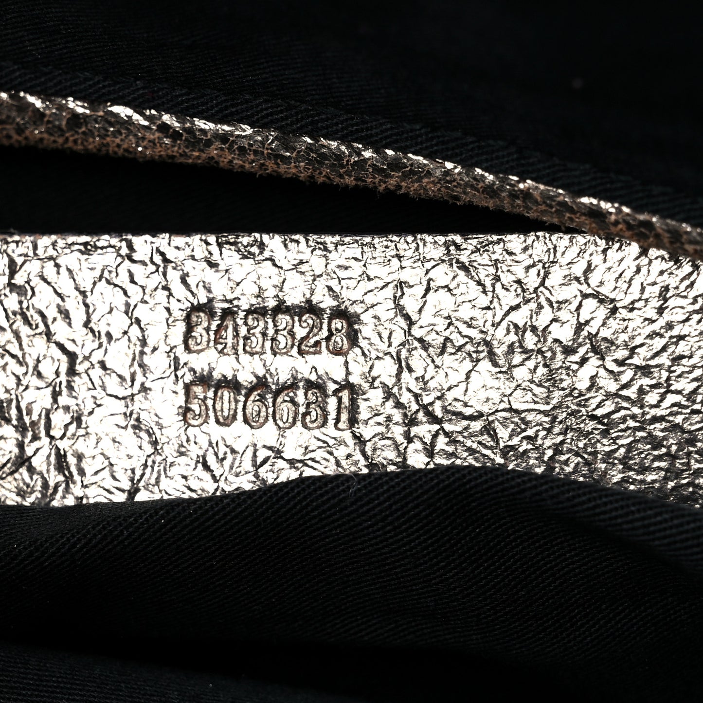 Metallic Crackled Lambskin De Manta Clutch Gold