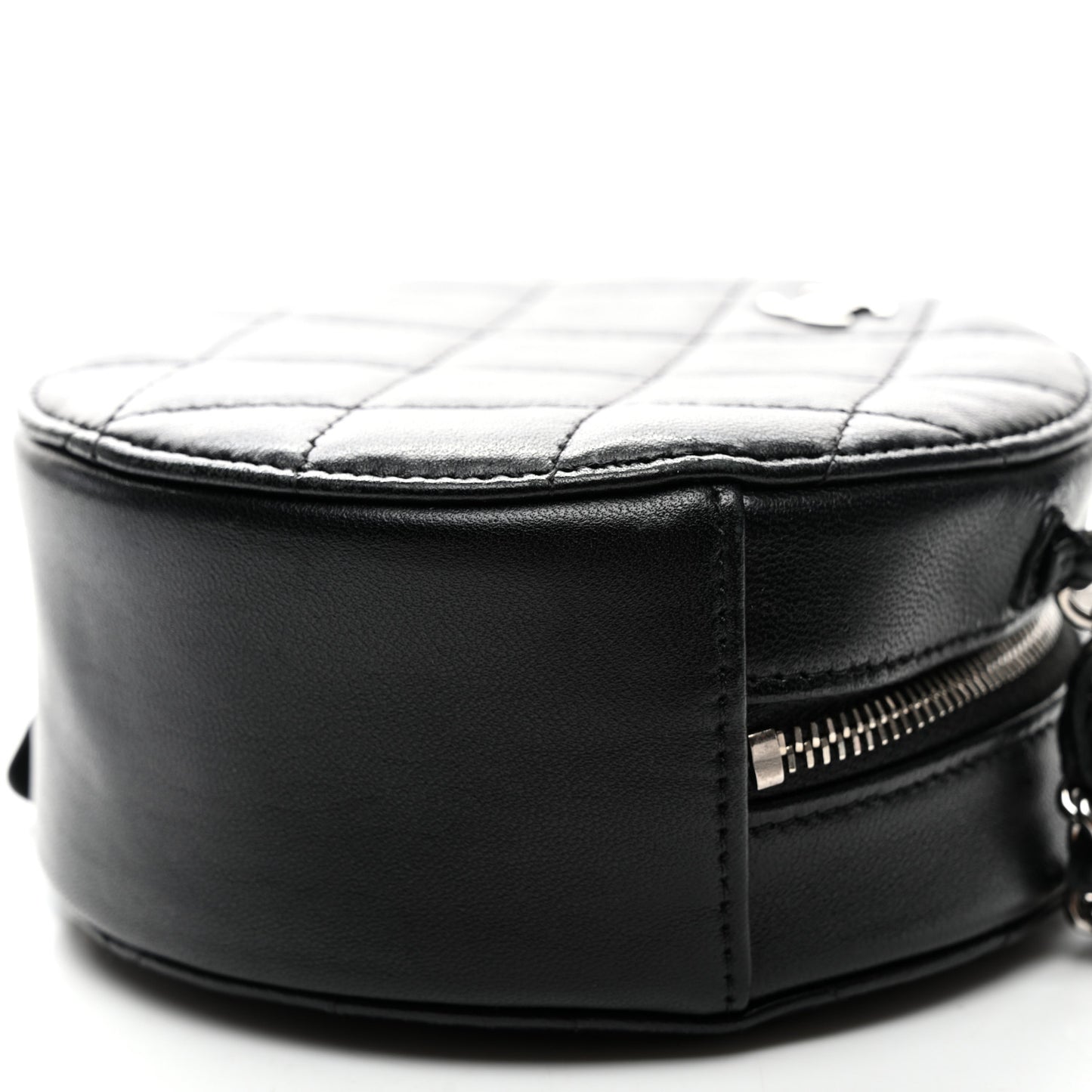 Lambskin Quilted Round Clutch With Chain Black