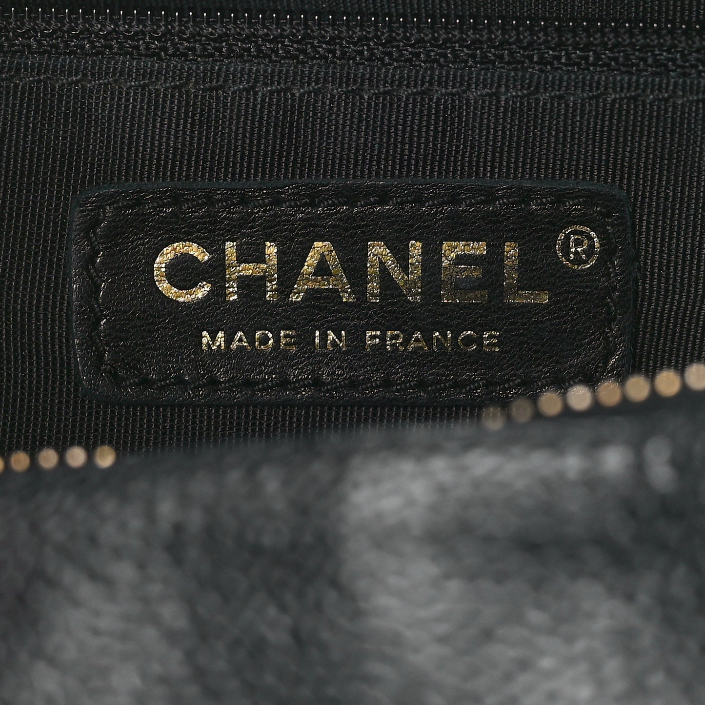 Caviar Quilted Timeless CC Shoulder Bag Black