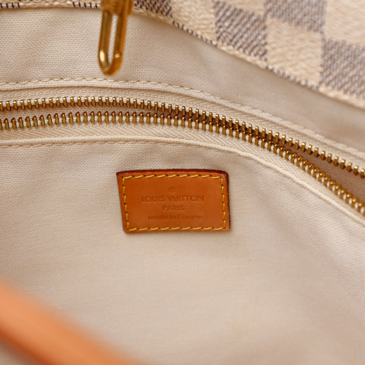 Damier Azur Cabas Adventure MM