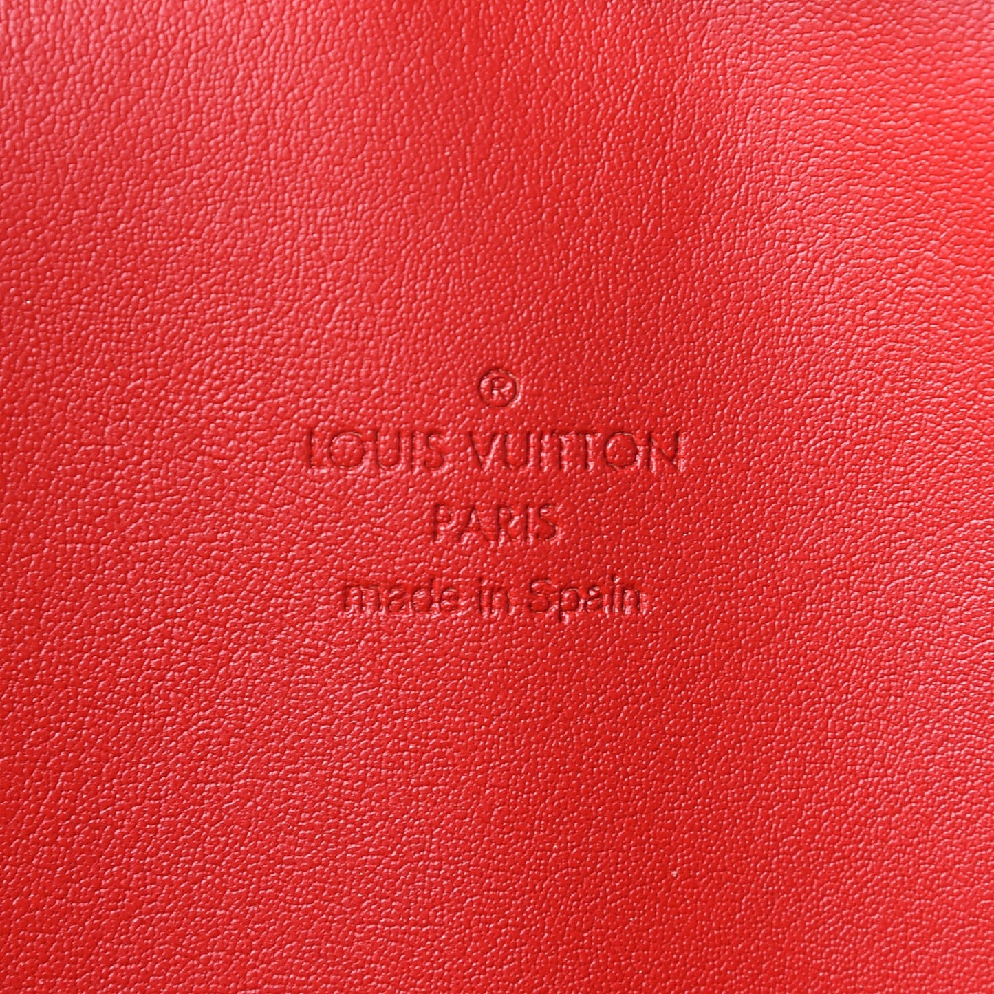 Vernis Sutton Rouge