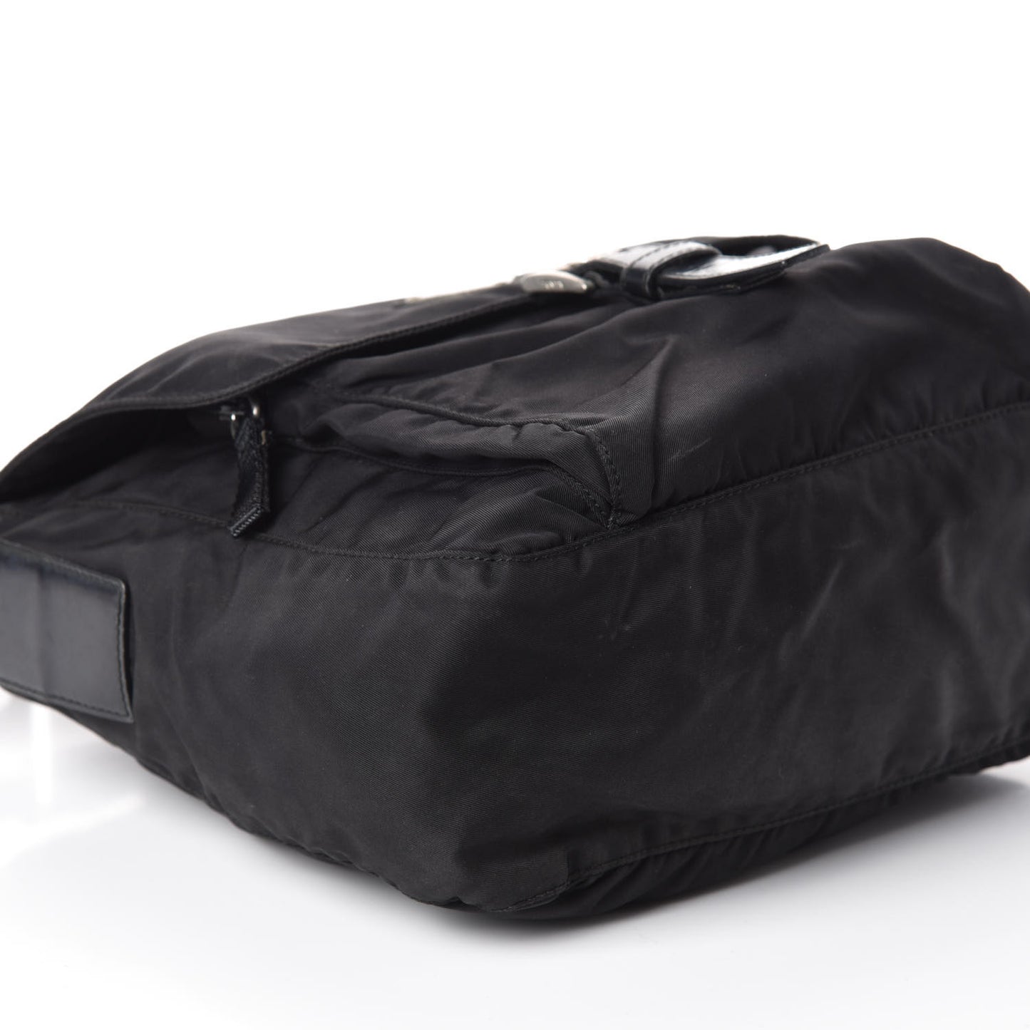 Nylon Vela Messenger Black