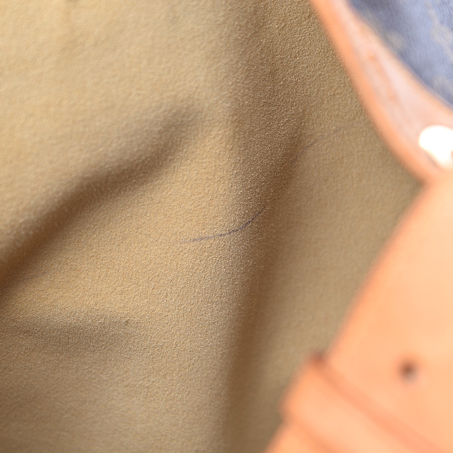 Louis Vuitton Monogram Galliera GM 9 of 17