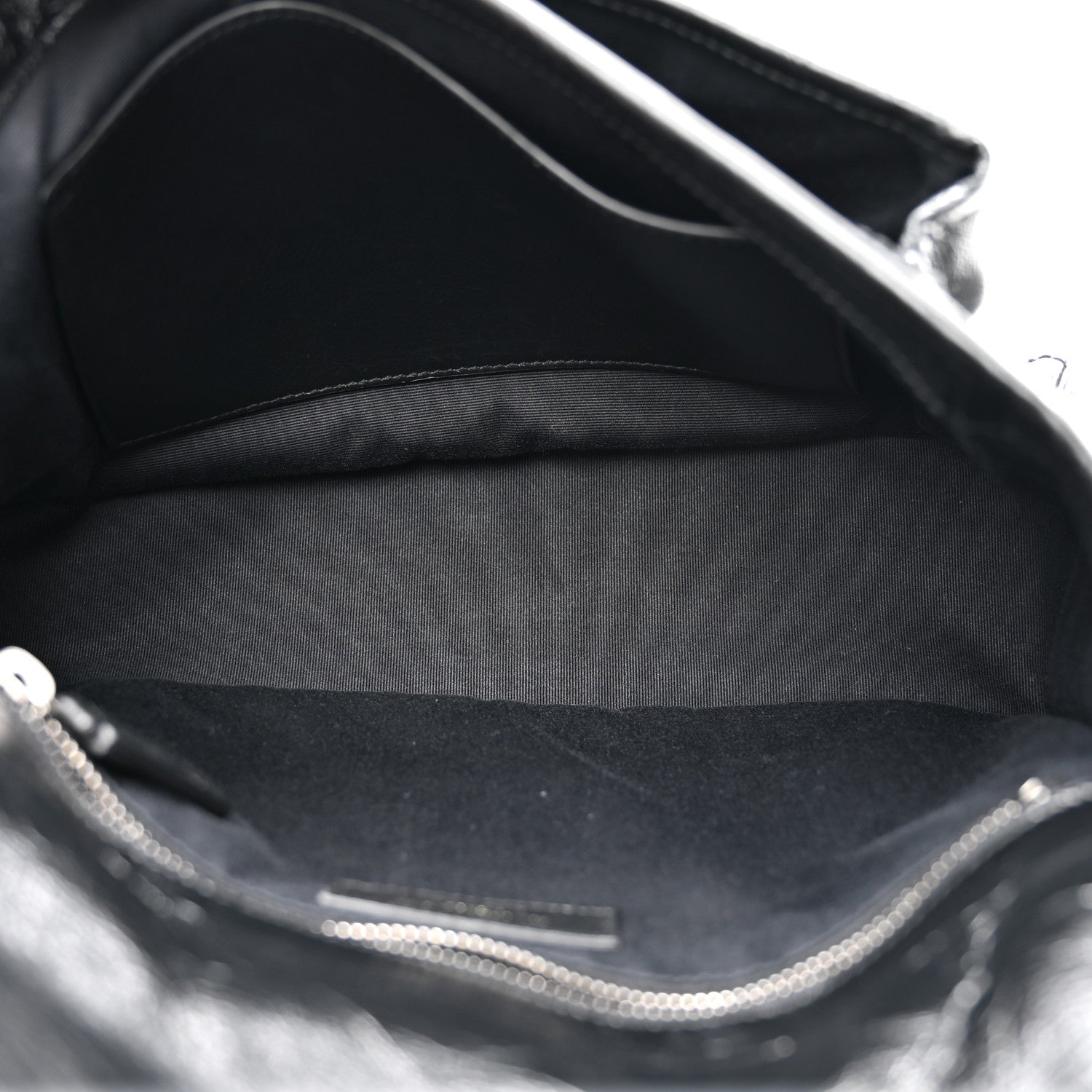 Saint Laurent Crinkled Calfskin Matelasse Monogram Medium Niki Chain Satchel Black 5 of 13