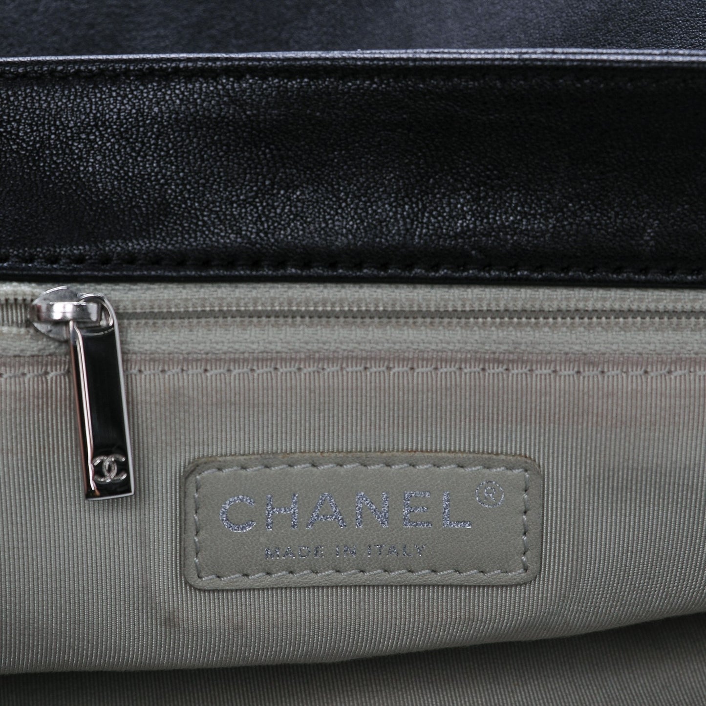 Washed Lambskin Quilted Maxi Chain Around Flap Black