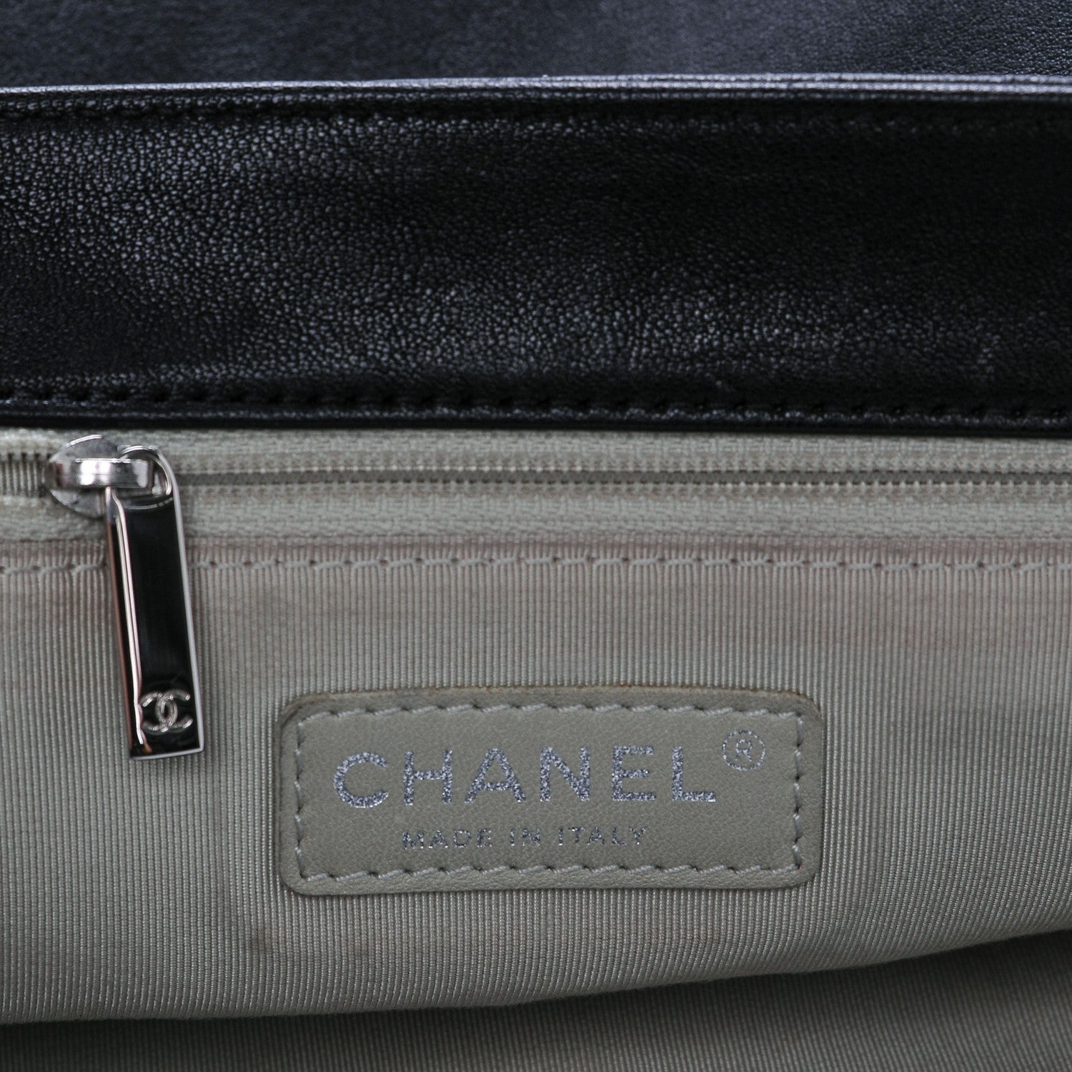 Chanel Washed Lambskin Quilted Maxi Chain Around Flap Black 6 of 7