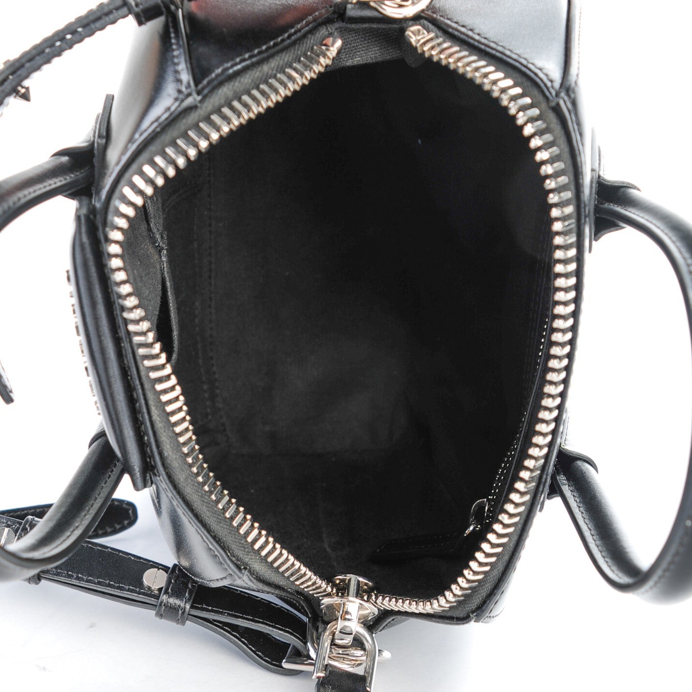 Shiny Lord Calfskin Mini Antigona Black