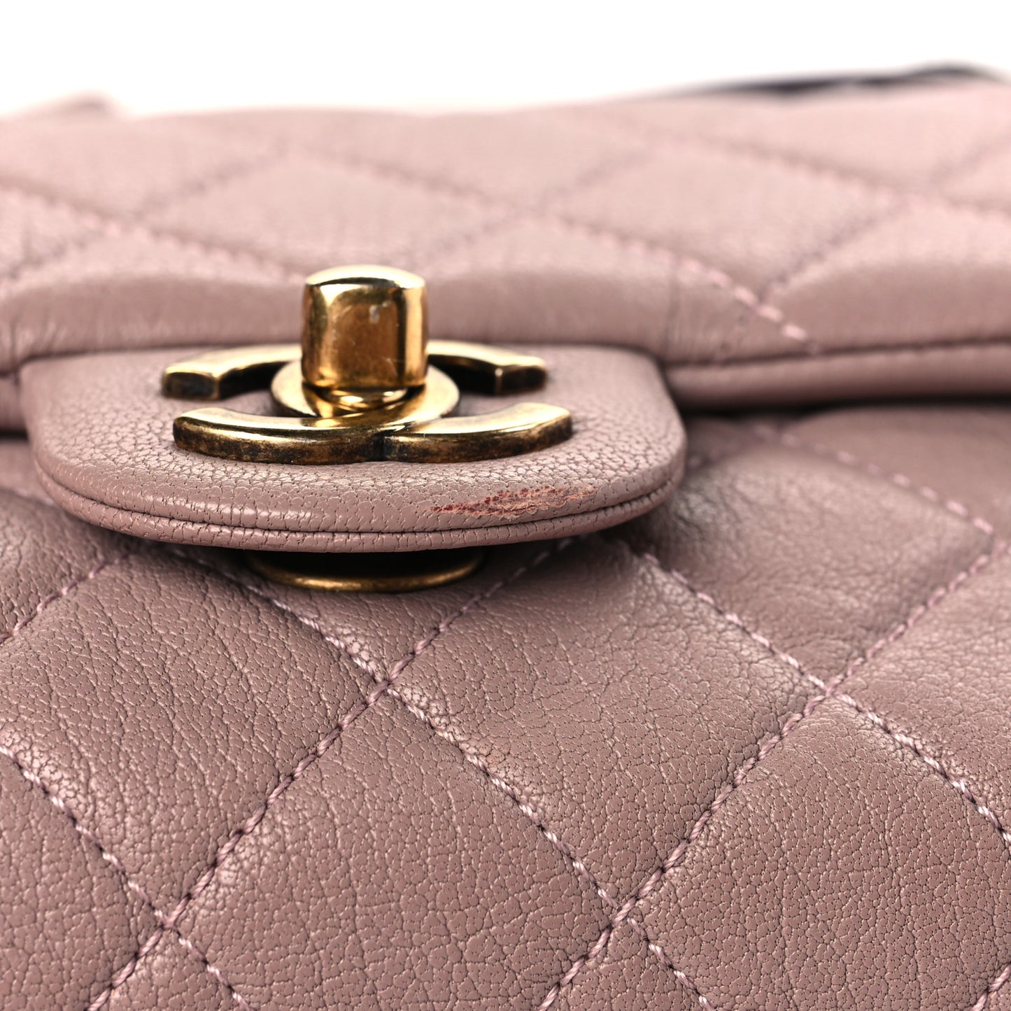 Shiny Sheepskin Quilted Mini Trapezio Flap Pink
