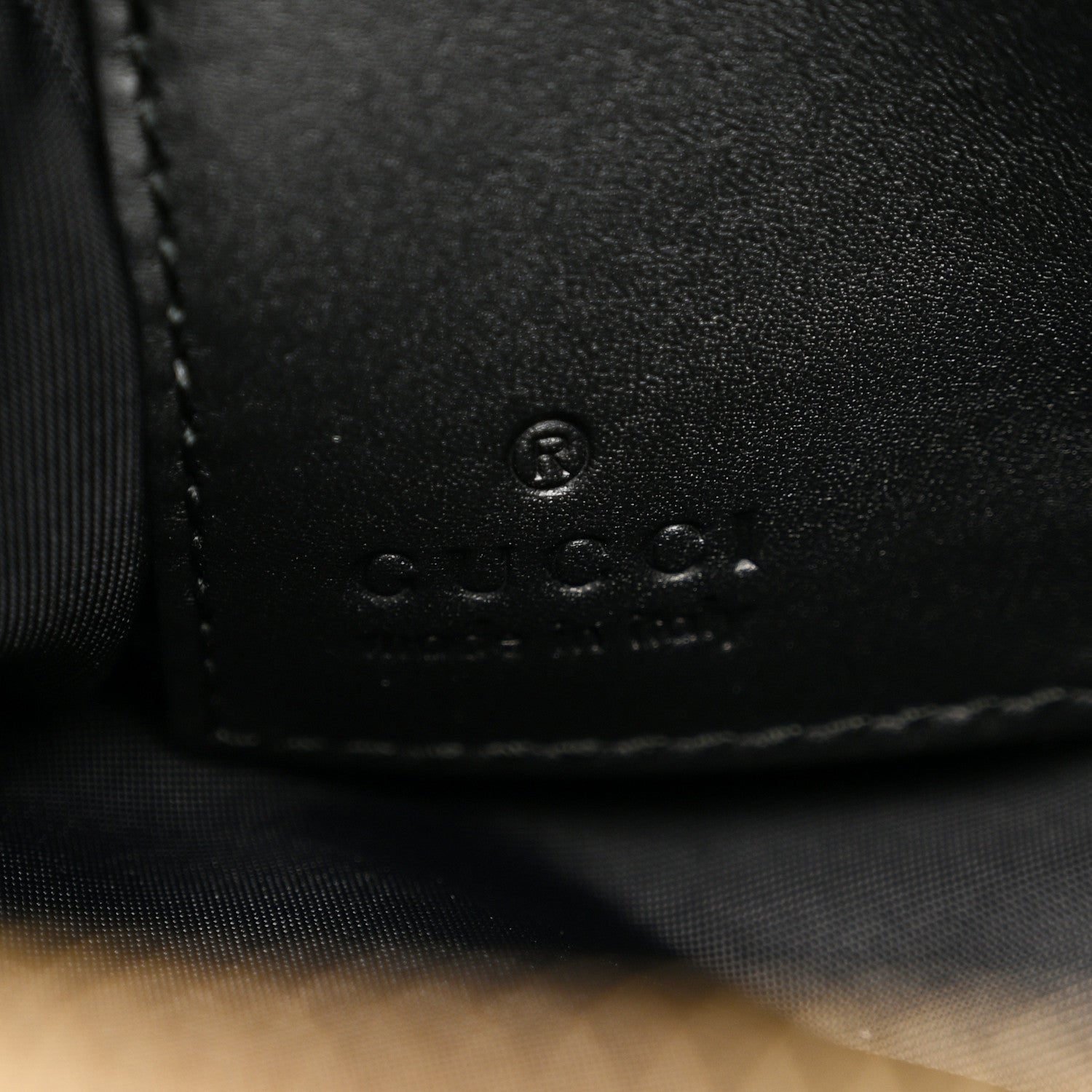 Gucci GG Supreme Monogram Wrist Wallet Black 6 of 10