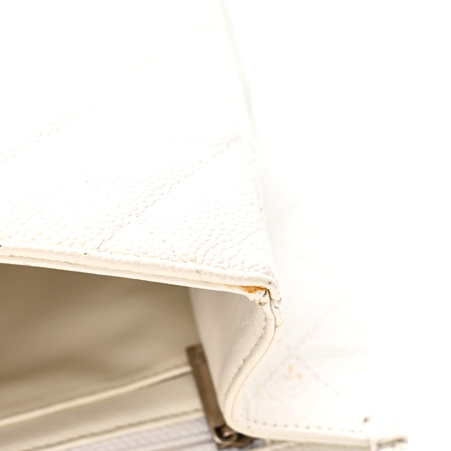 Caviar Quilted Jumbo Single Flap White
