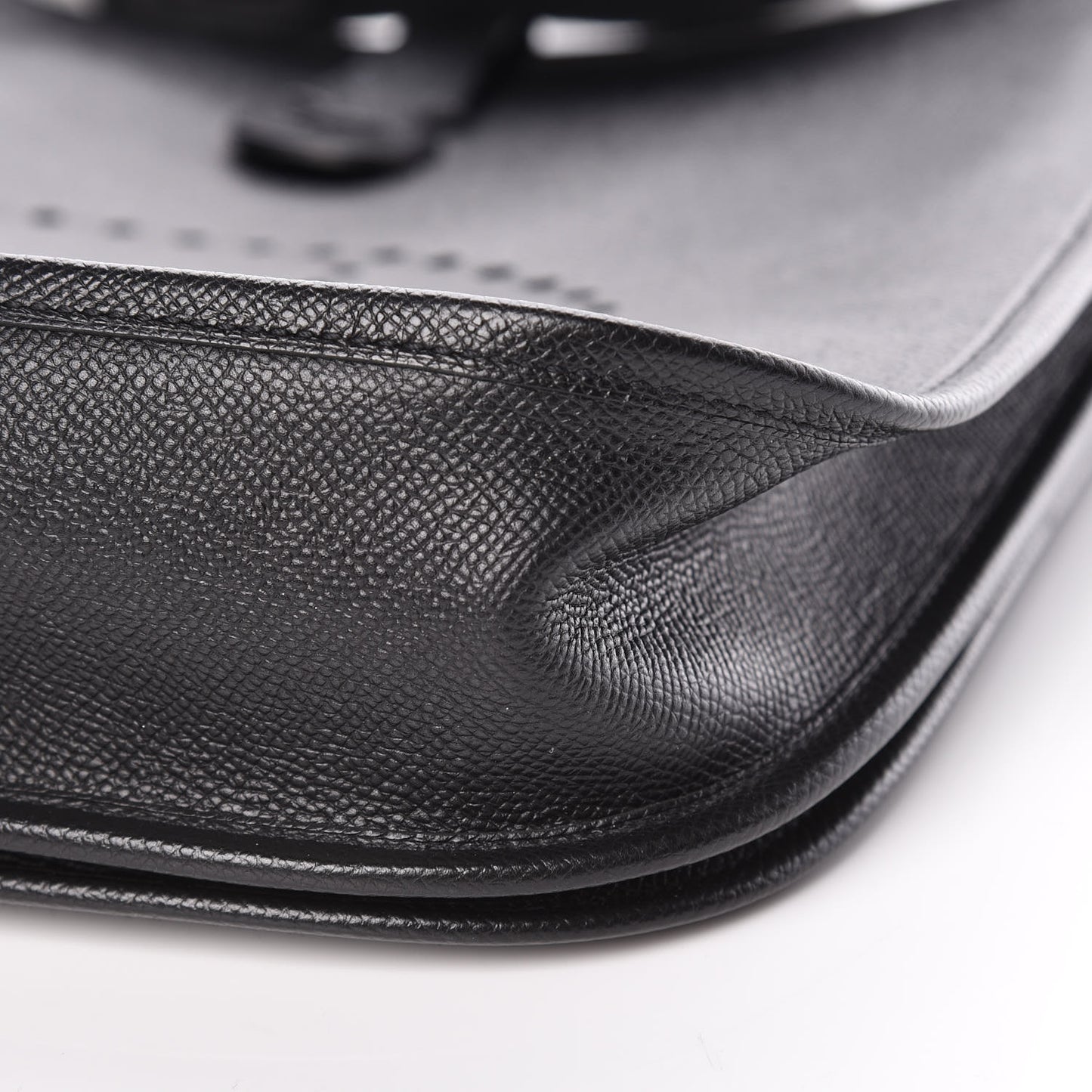 Epsom Evelyne III PM Black