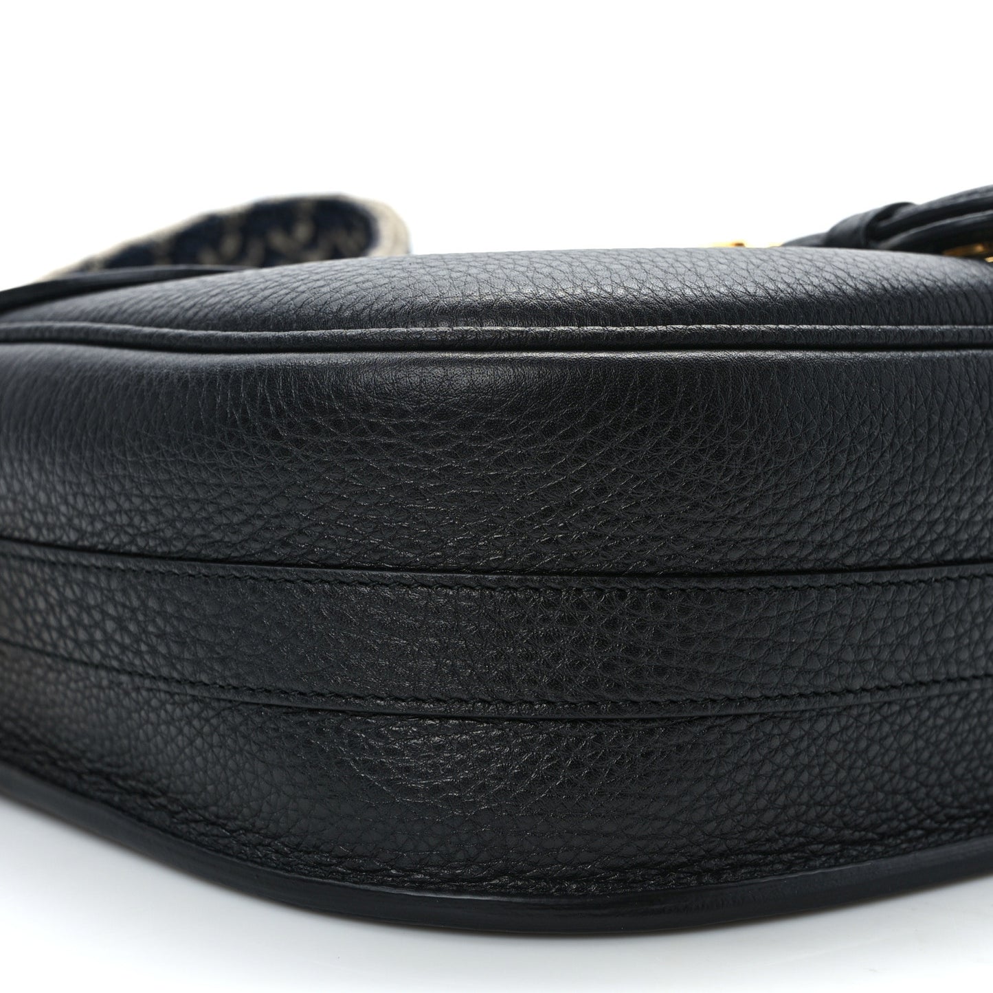 Grained Calfskin Large Bobby Flap Black