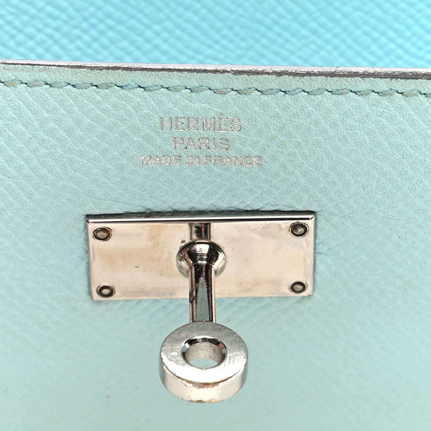 Epsom Kelly Longue Wallet