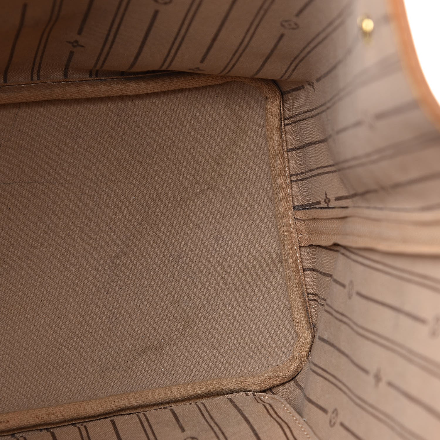 Louis Vuitton Monogram Neverfull MM 8 of 13