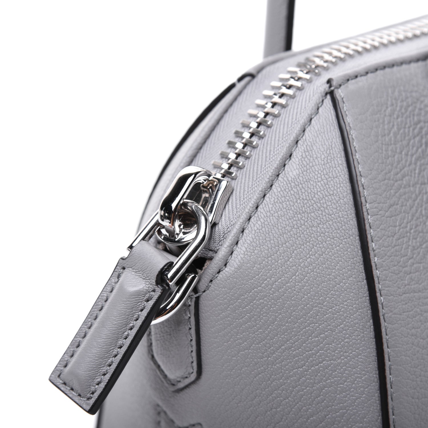 Givenchy Sugar Goatskin Mini Antigona Pearl Grey 16 of 23
