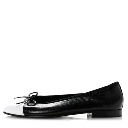 Chanel Crumpled Shiny Lambskin Cap Toe CC Ballerina Flats 39 Black White 1 of 9