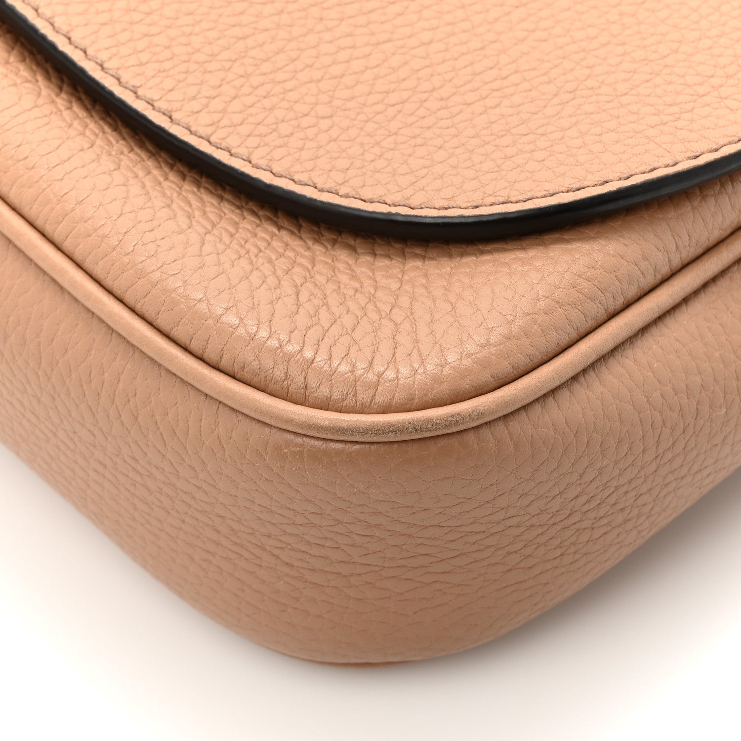 Gucci Pebbled Calfskin Medium Soho Flap Crossbody Camelia 12 of 12