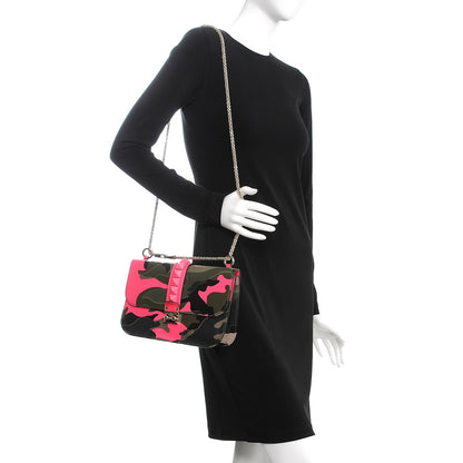 Valentino Garavani Nappa Canvas Camouflage Medium Glam Lock Rockstud Flap Fuxia Fluo 2 of 7