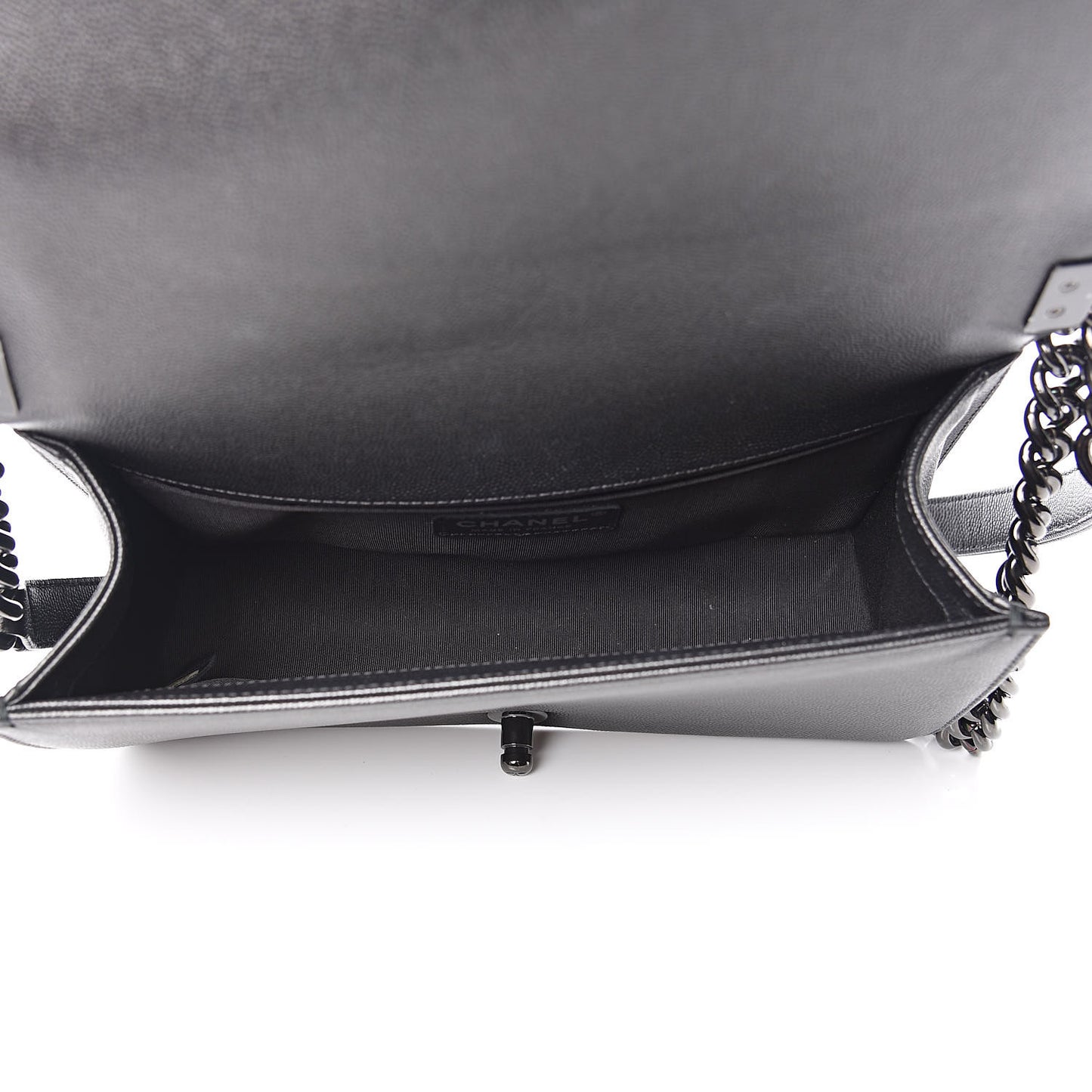 Caviar Quilted Medium Boy Flap So Black