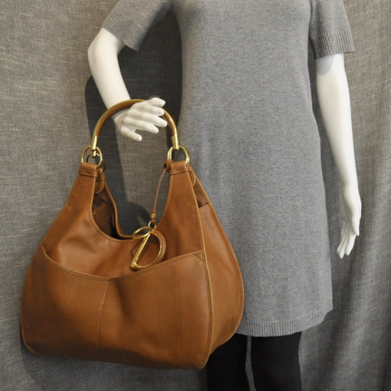 Leather 61 Medium Tote Beige