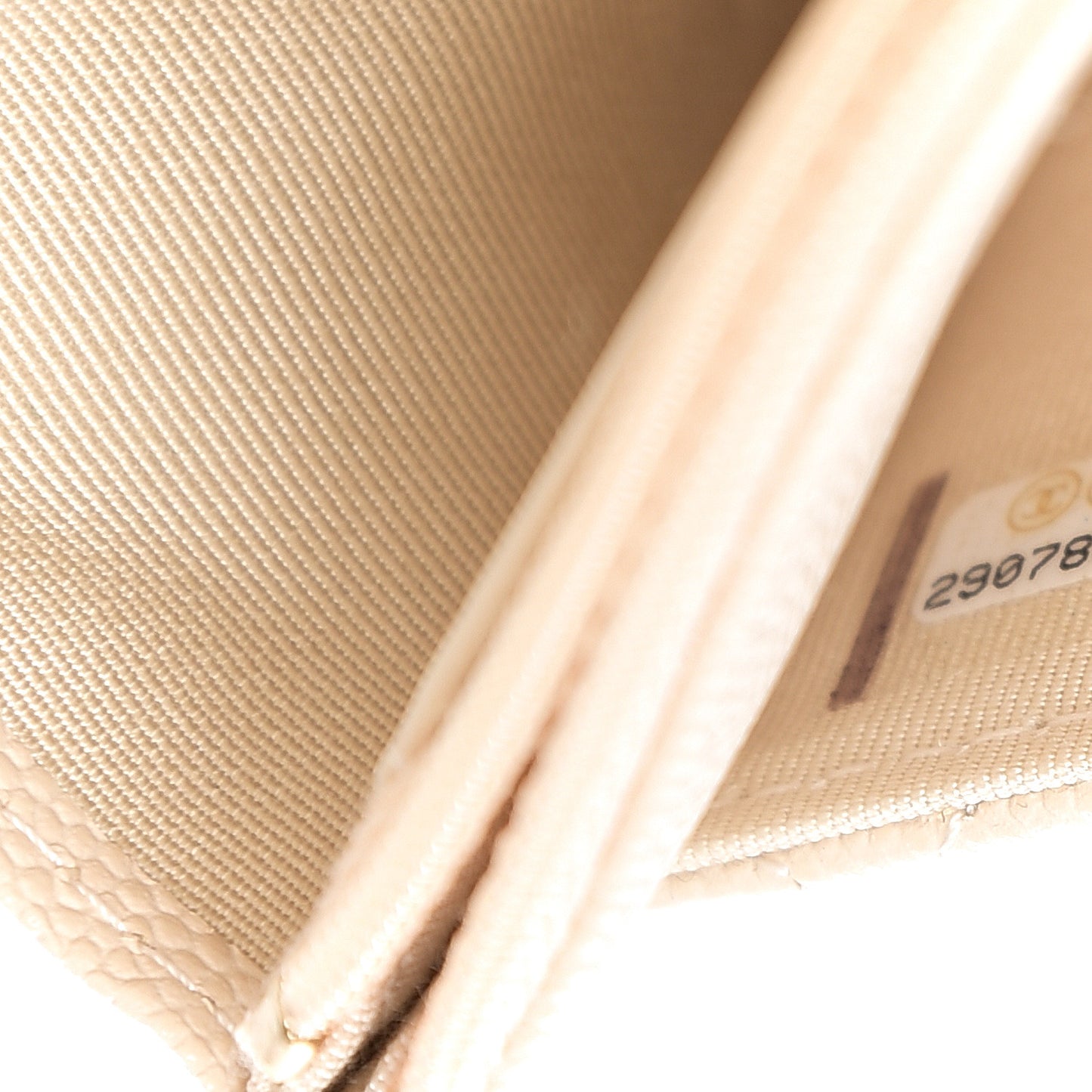 Caviar Quilted Wallet On Chain WOC Light Beige
