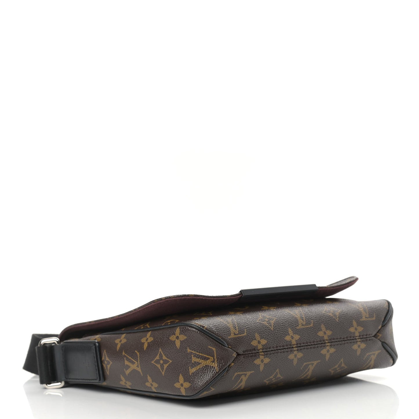 Monogram Macassar District PM
