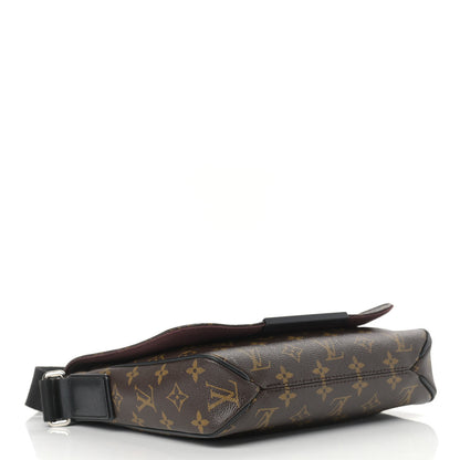 Louis Vuitton Monogram Macassar District PM 4 of 13