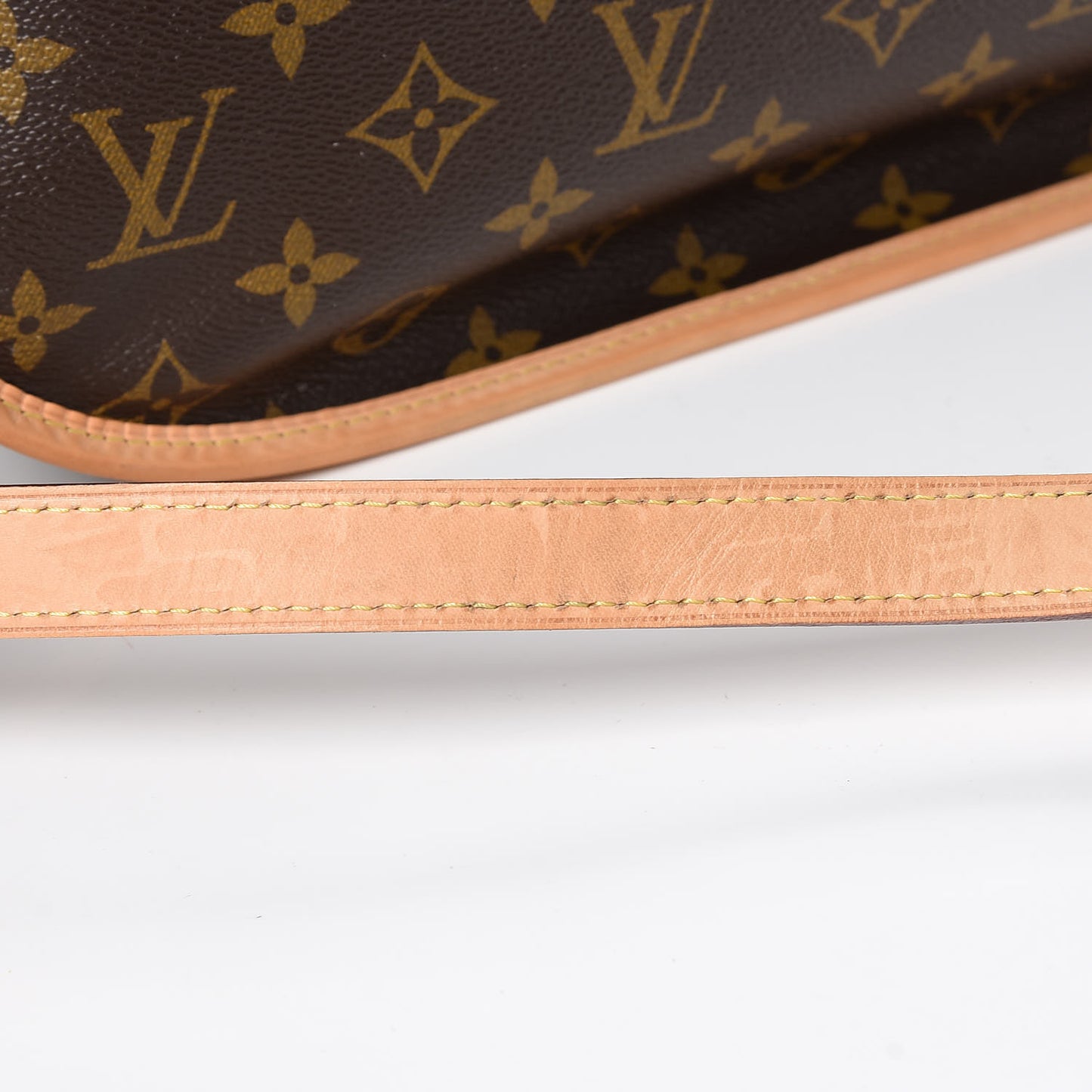Monogram Menilmontant MM