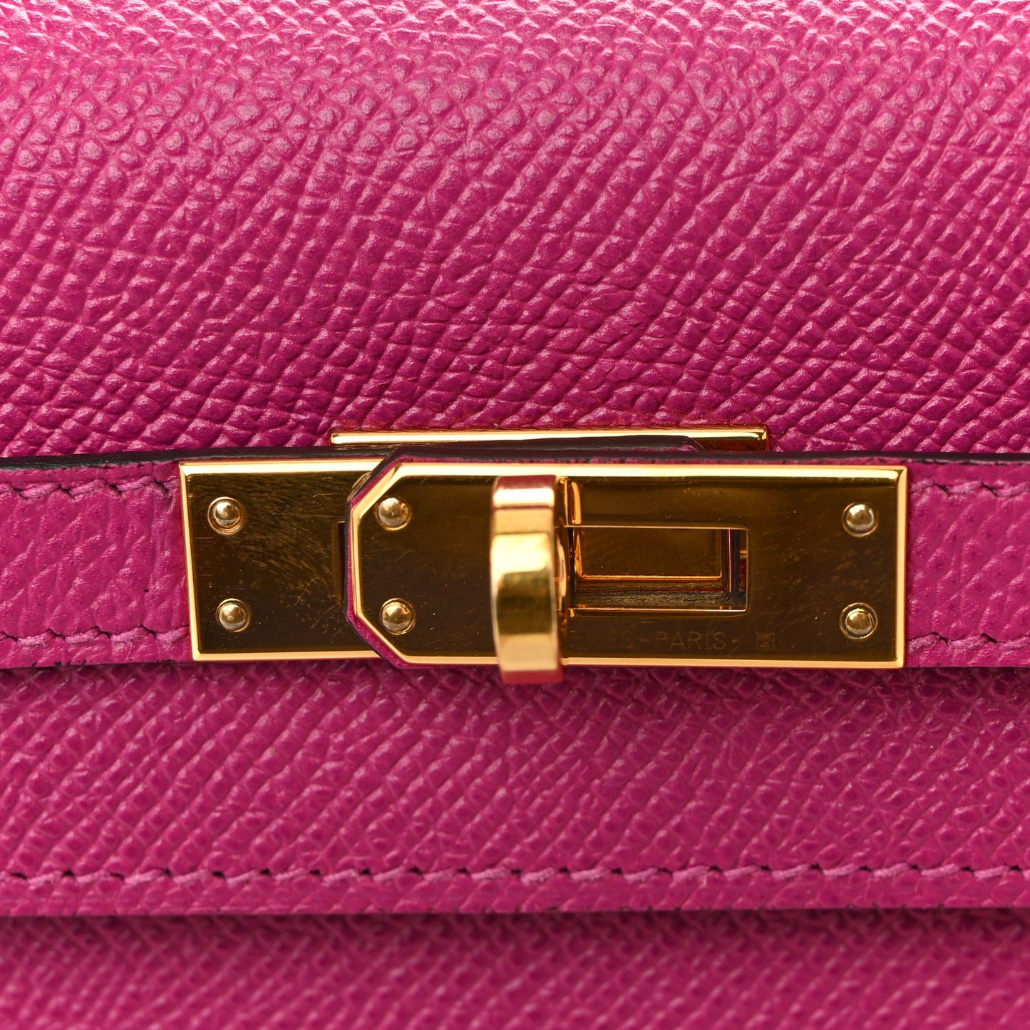 Epsom Horseshoe Kelly Sellier 25 Rose Pourpre Anemone