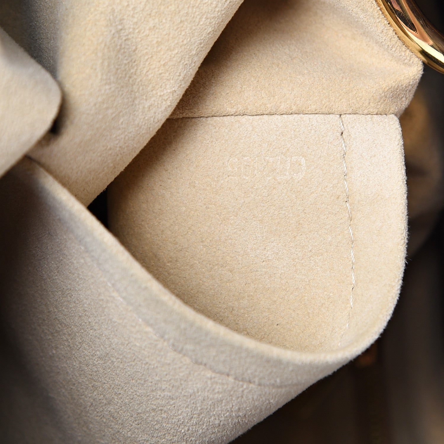 Louis Vuitton Monogram Artsy MM 6 of 10