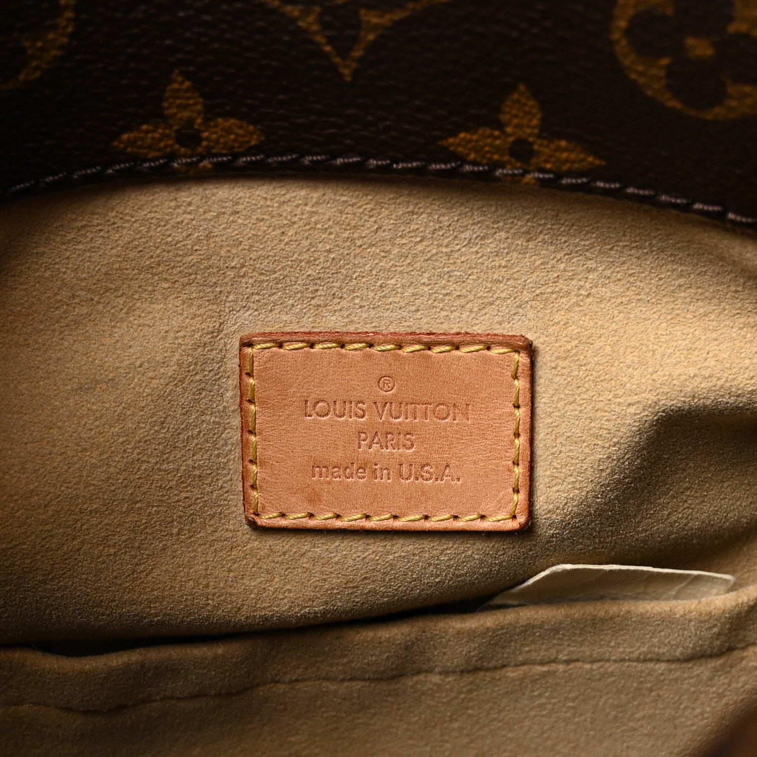 Louis Vuitton Monogram Artsy MM 6 of 9