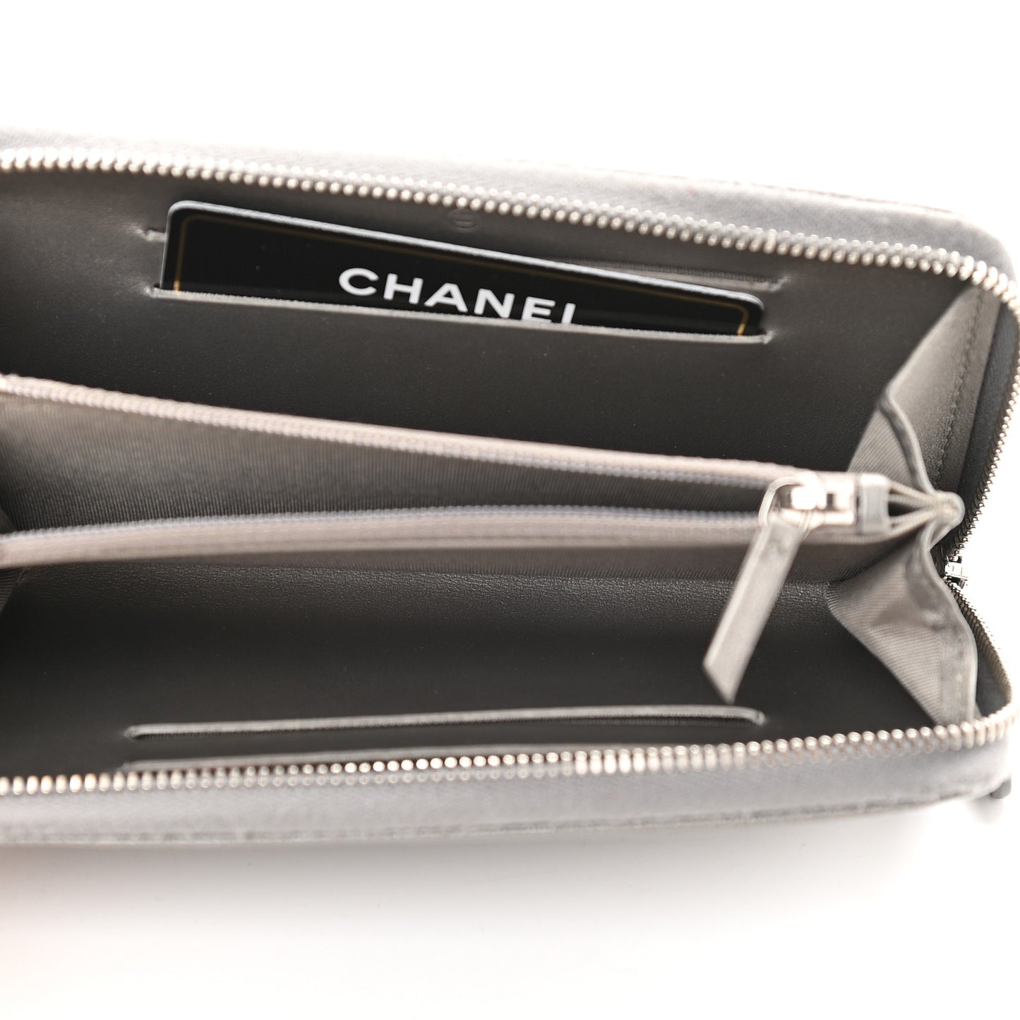 Metallic Caviar Quilted Medium Maxi CC Zip Around Wallet Grey