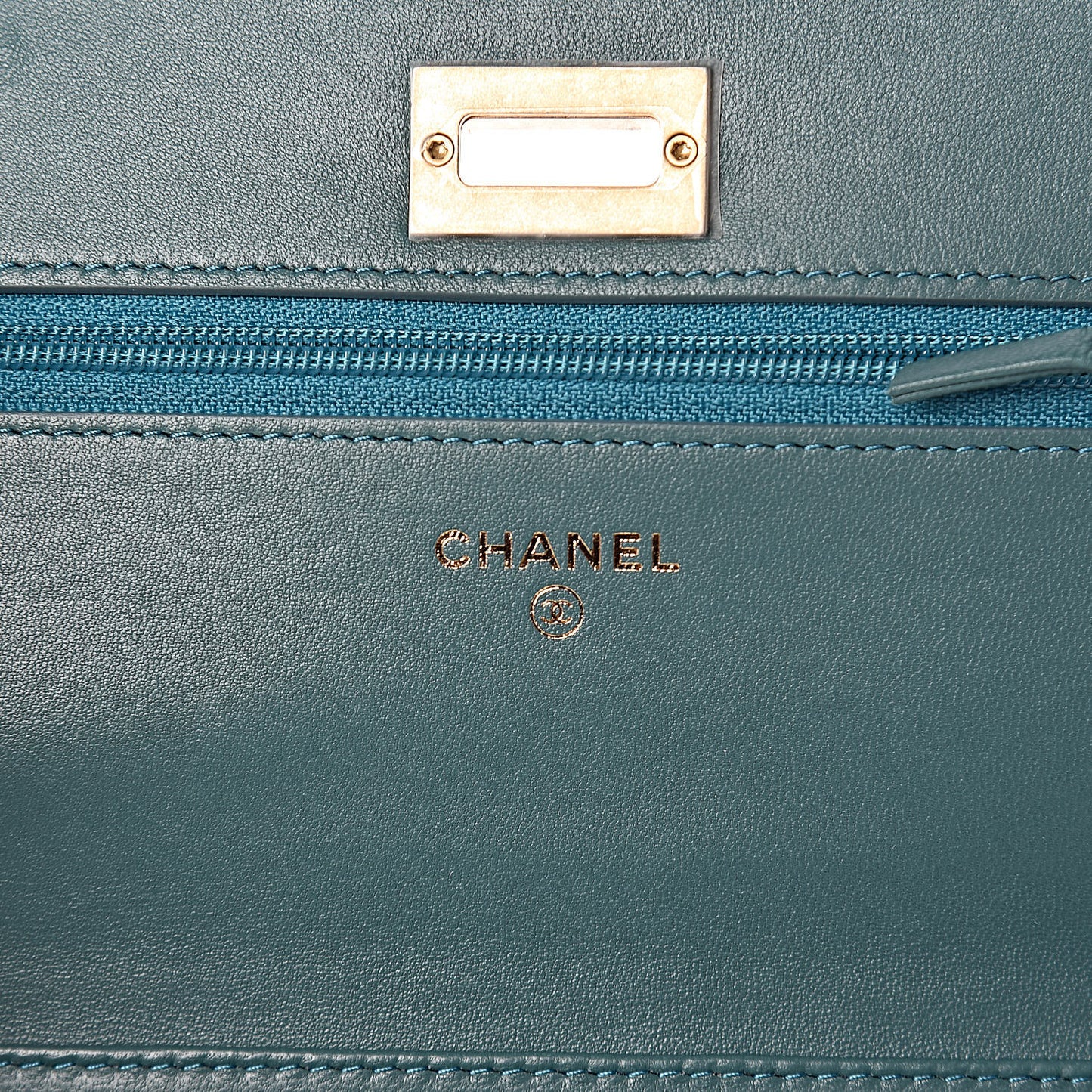 Lizard Reissue Wallet on Chain WOC Green