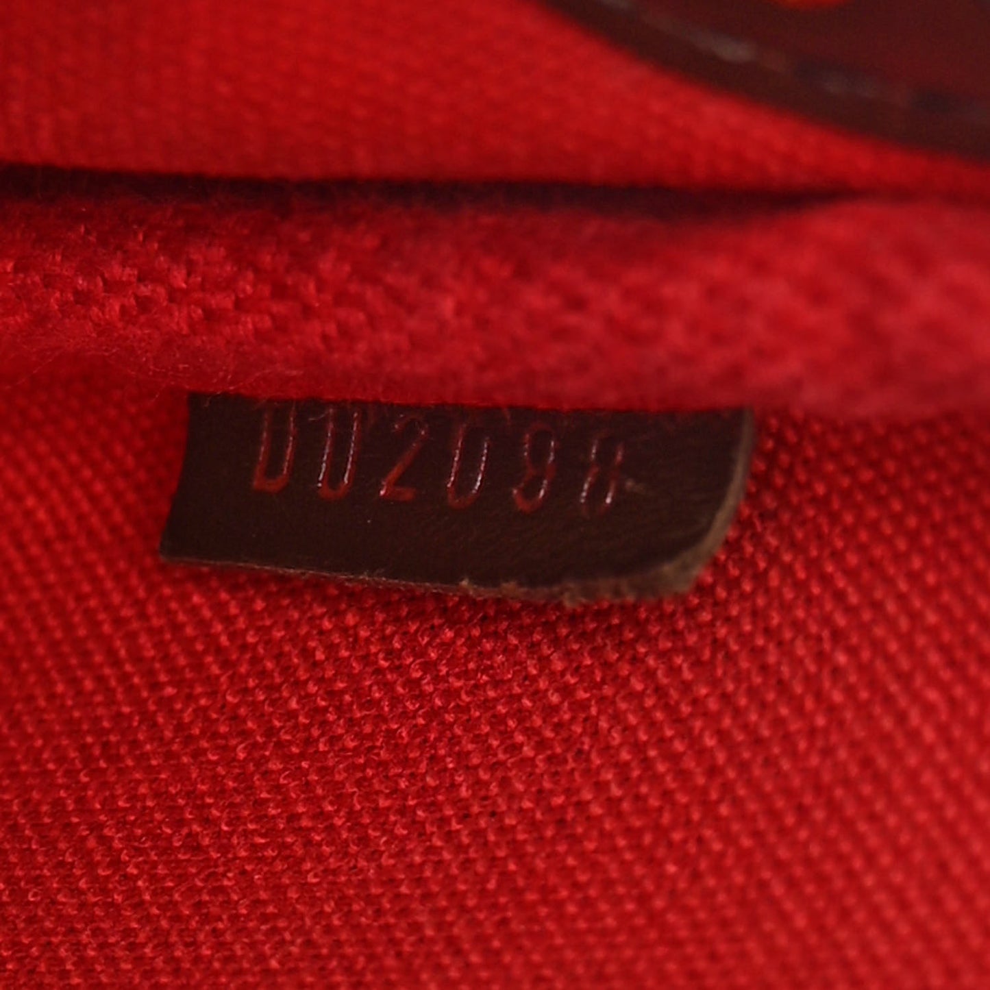 LOUIS VUITTON Damier Ebene Eva Clutch