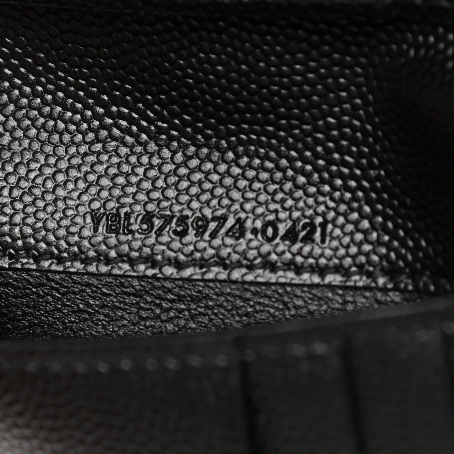 Grain De Poudre Matelasse Chevron Monogram Zipped Two-Part Wallet Black