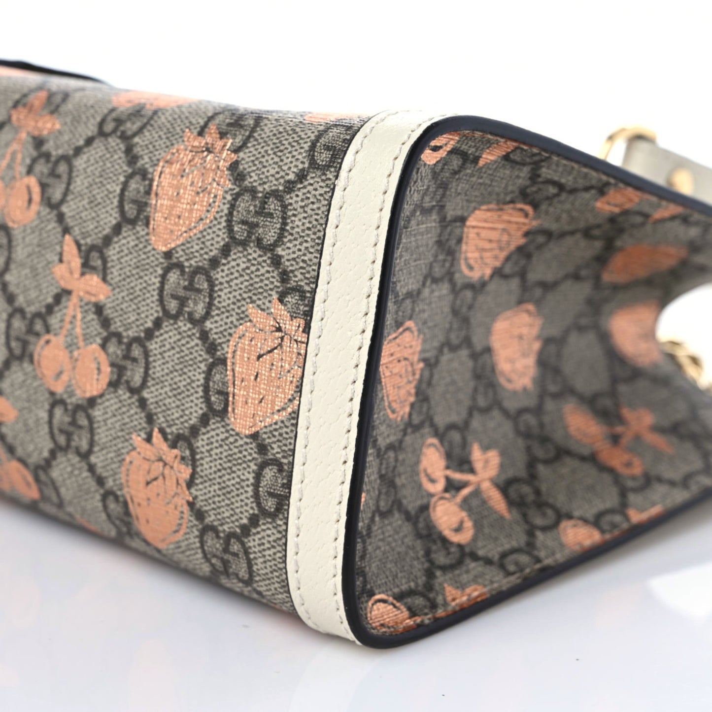 GG Supreme Monogram Berry Textured Dollar Calfskin Small Padlock Tote Beige Ebony Light Copper Mystic White