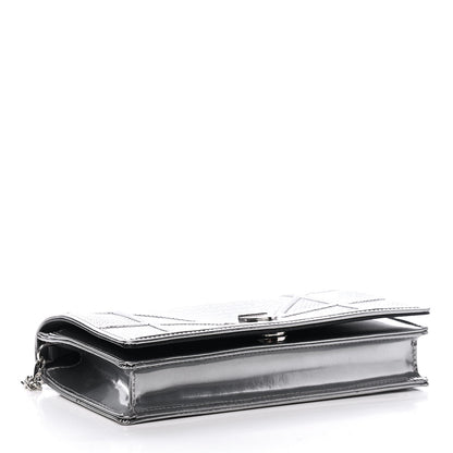 Christian Dior Metallic Patent Micro-Cannage Diorama Wallet on Chain Pouch Argent 3 of 5